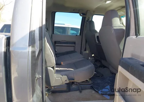 2009 Ford F-250 Fx4/King Ranch/Lariat/Xl/Xlt z USA, uszkodzony, nr VIN 1FTSW21539EB14474